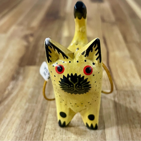 Wooden Hand Painted Cat Christmas Ornaments Made in Indonesia Folk Art Cat Lover - Picture 9 of 12